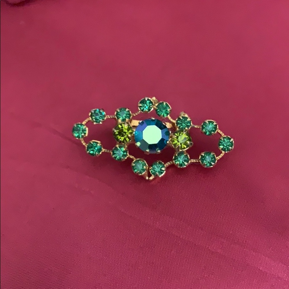 Vintage mid century Austrian crystal brooch